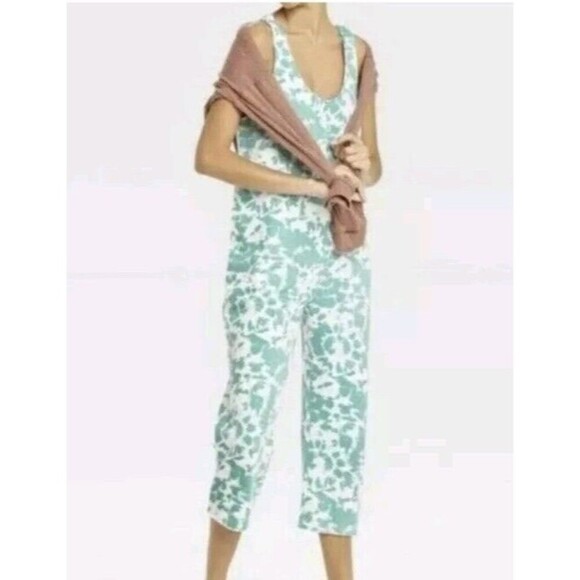 Colsie super soft jumpsuit blue and white Sz M Big Pockets Loungewear - Picture 2 of 6